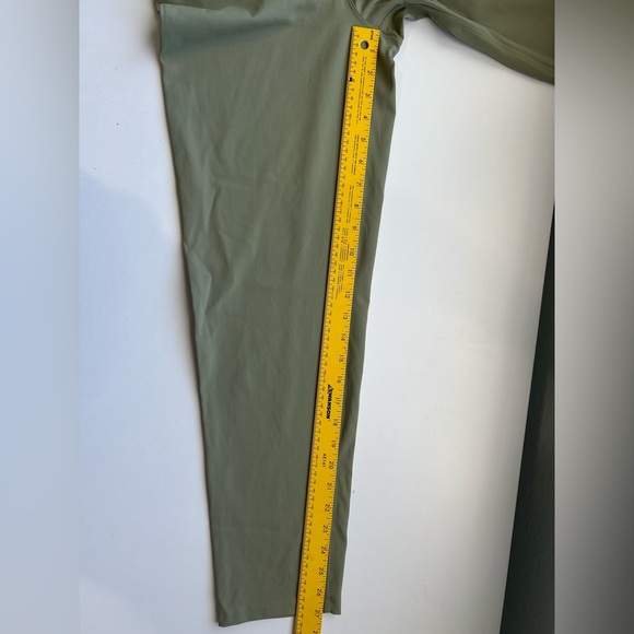Lululemon Olive Green Lightweight High-Rise Joggers Size 4 - Picture 4 of 7